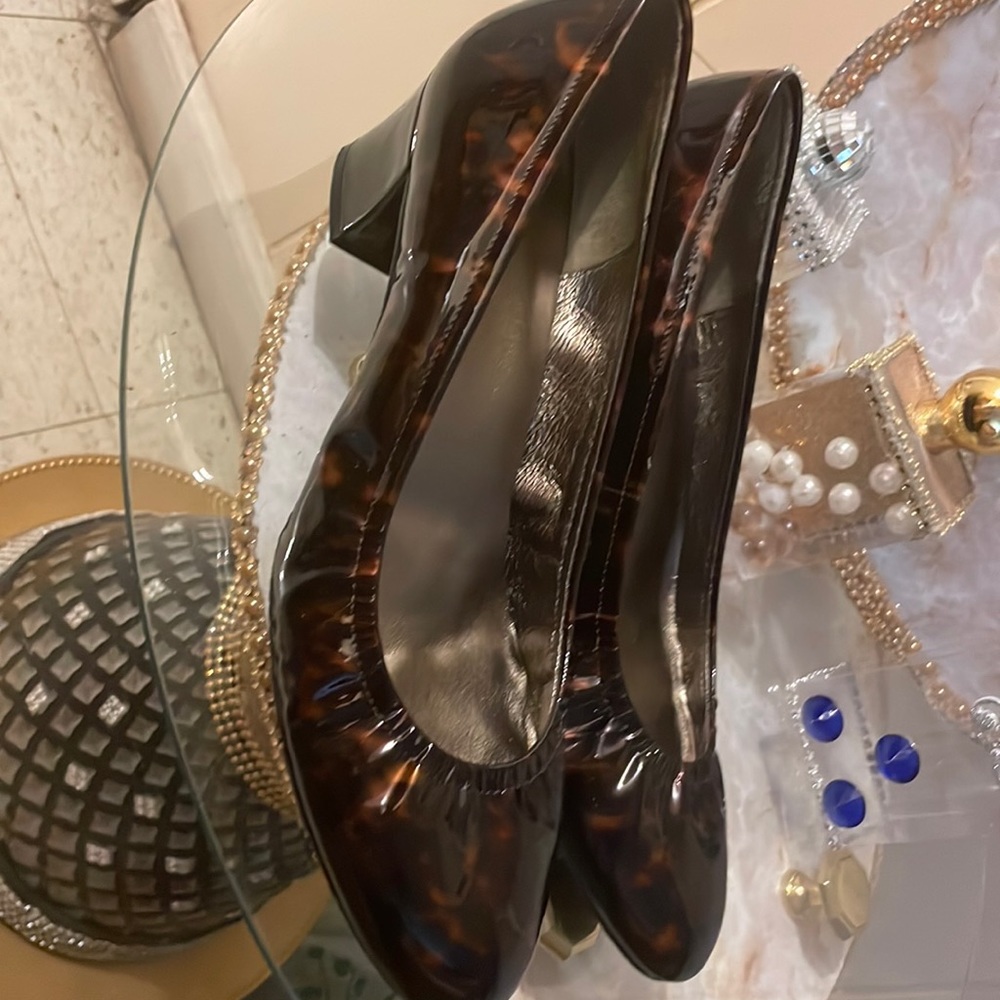 Animal print heels new without tags